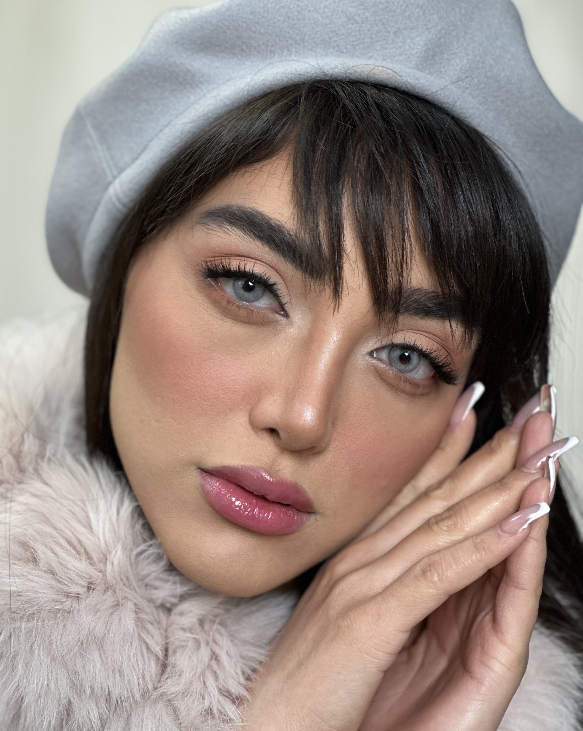 لنز مناسب چشم های مشکی