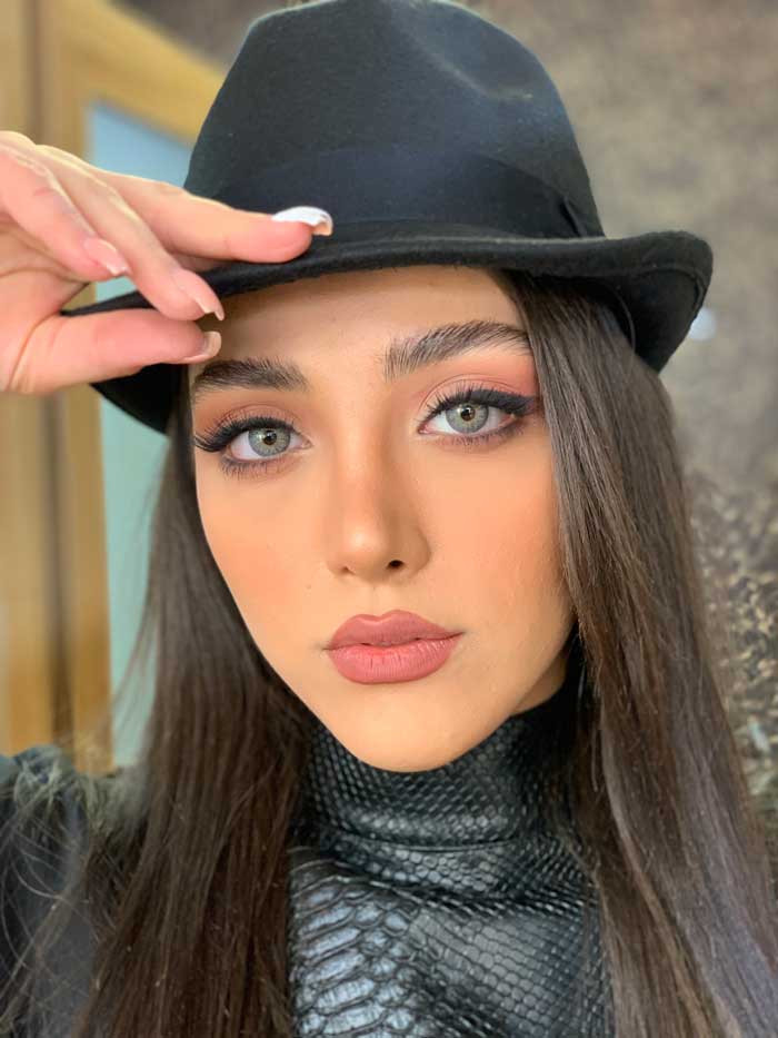 آرایش مناسب لنز سبز