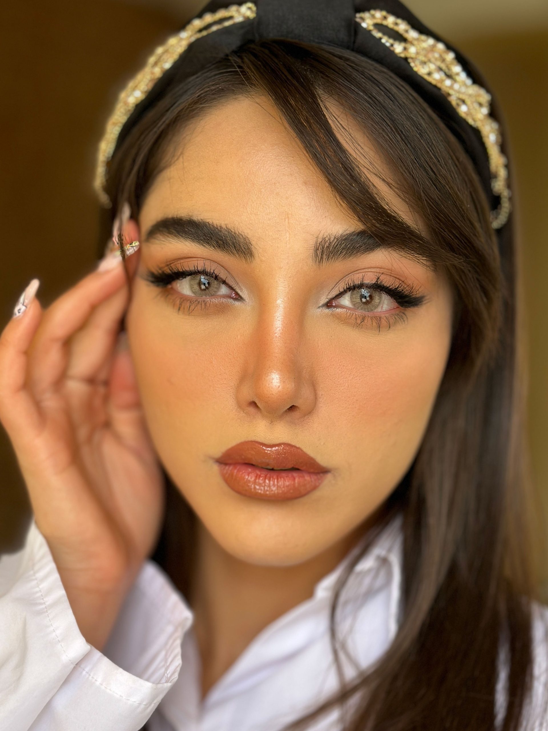 آرایش با لنز رنگی